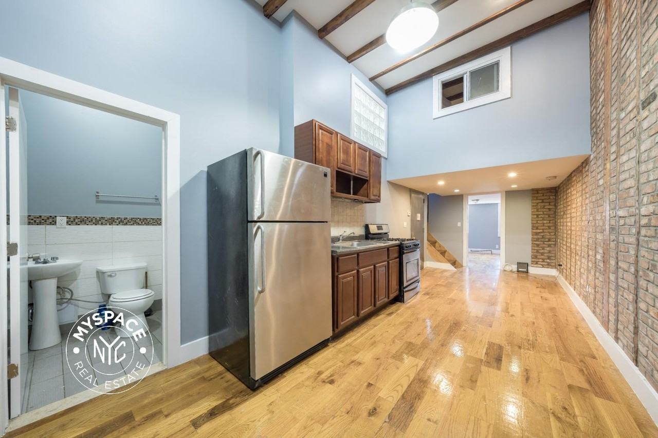 19 Park St #3L - Photo 4 of 17