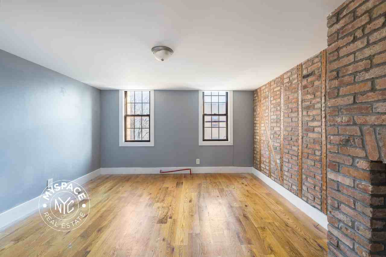 19 Park St #3L - Photo 7 of 17