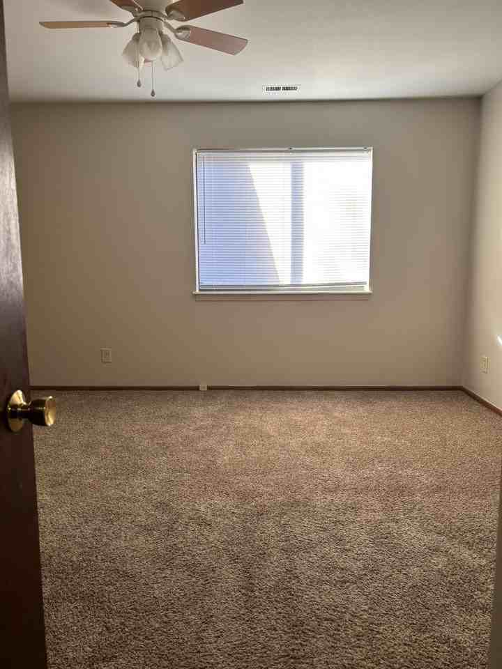 Granada - Photo 5 of 10