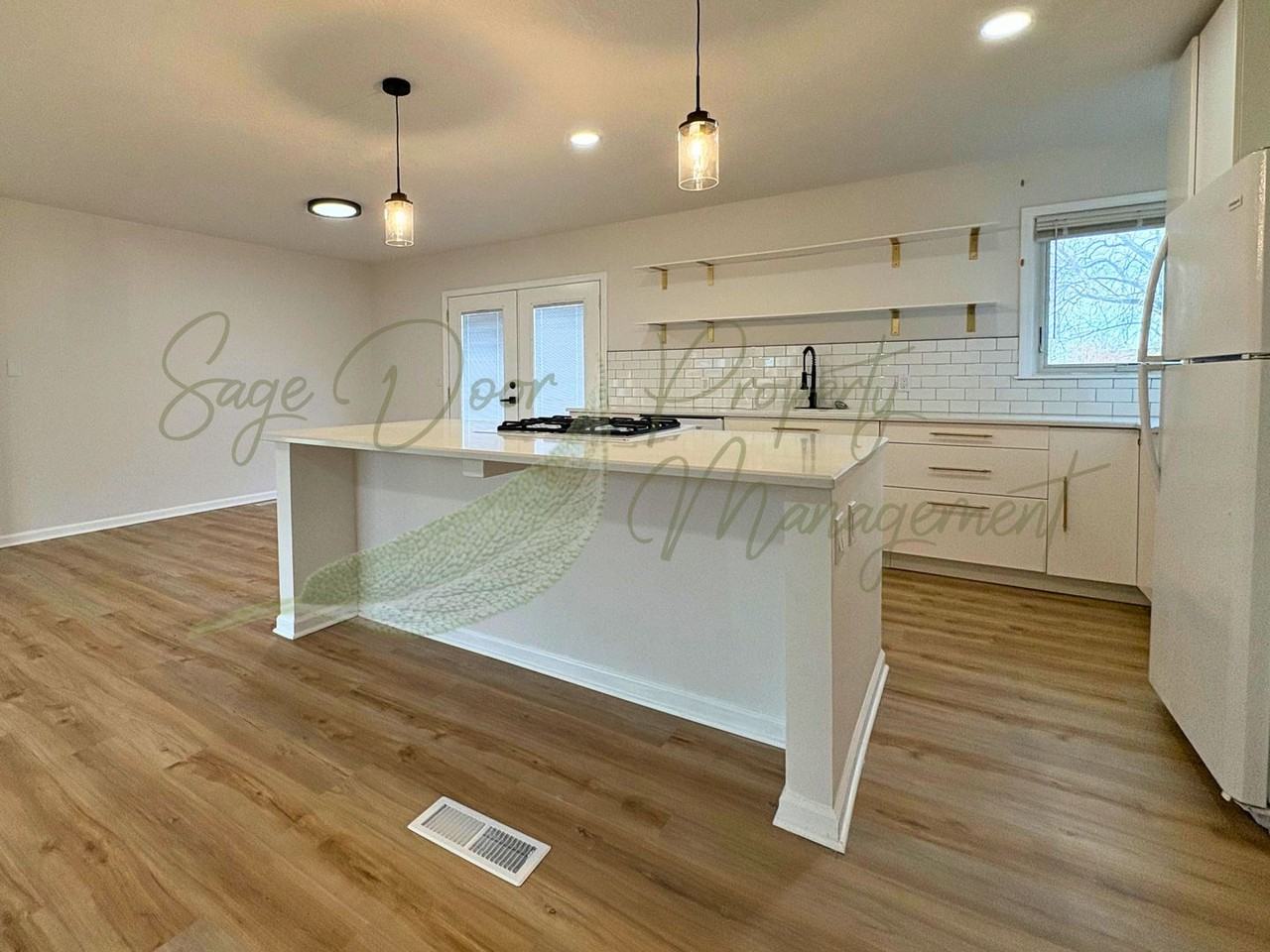 16305 Spring Valley Rd - Photo 3 of 23