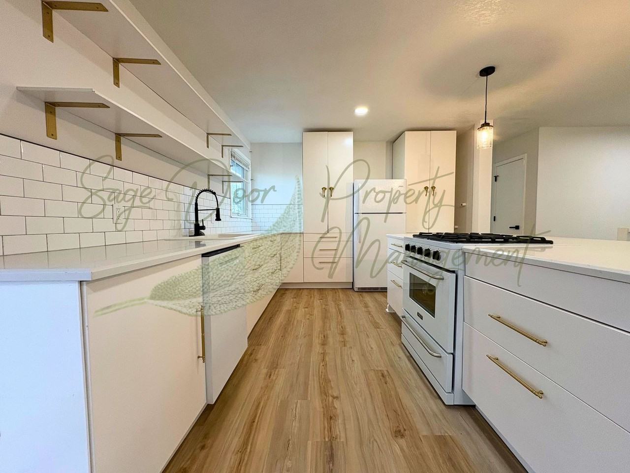 16305 Spring Valley Rd - Photo 4 of 23