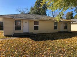 featured image of 2009 W Woodriver Dr