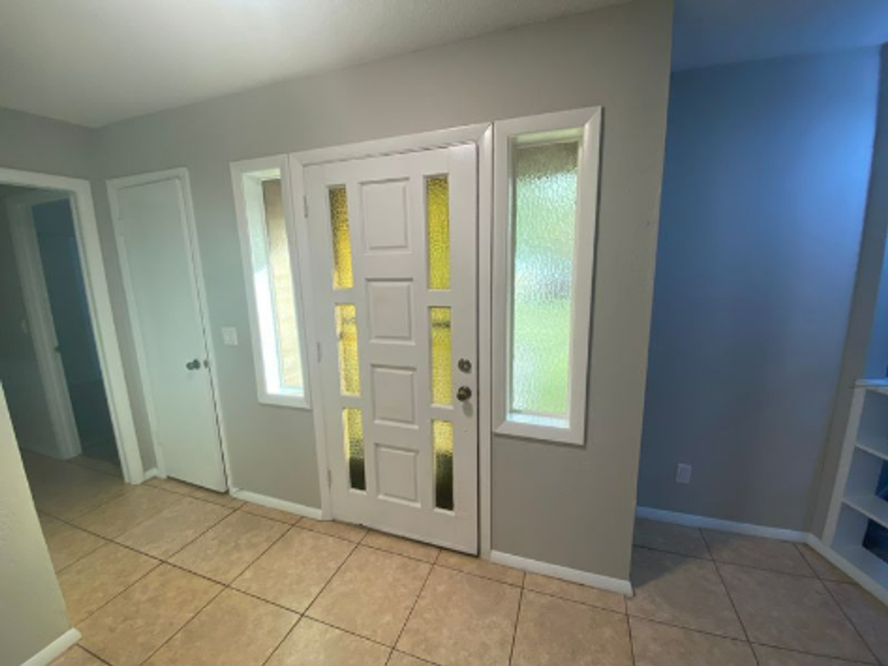 268 Newcomb St - Photo 3 of 33