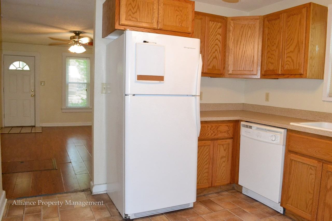 321 Kearney St - Photo 4 of 16