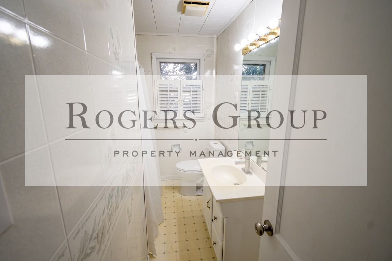 1211 Parham St - Photo 5 of 8