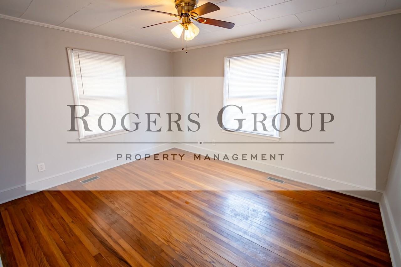 1211 Parham St - Photo 6 of 8