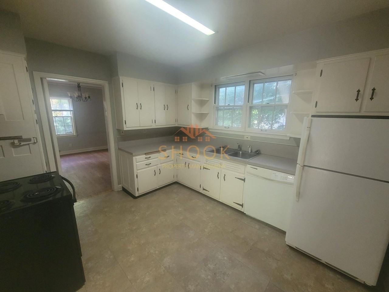 498 Littleton St - Photo 5 of 12