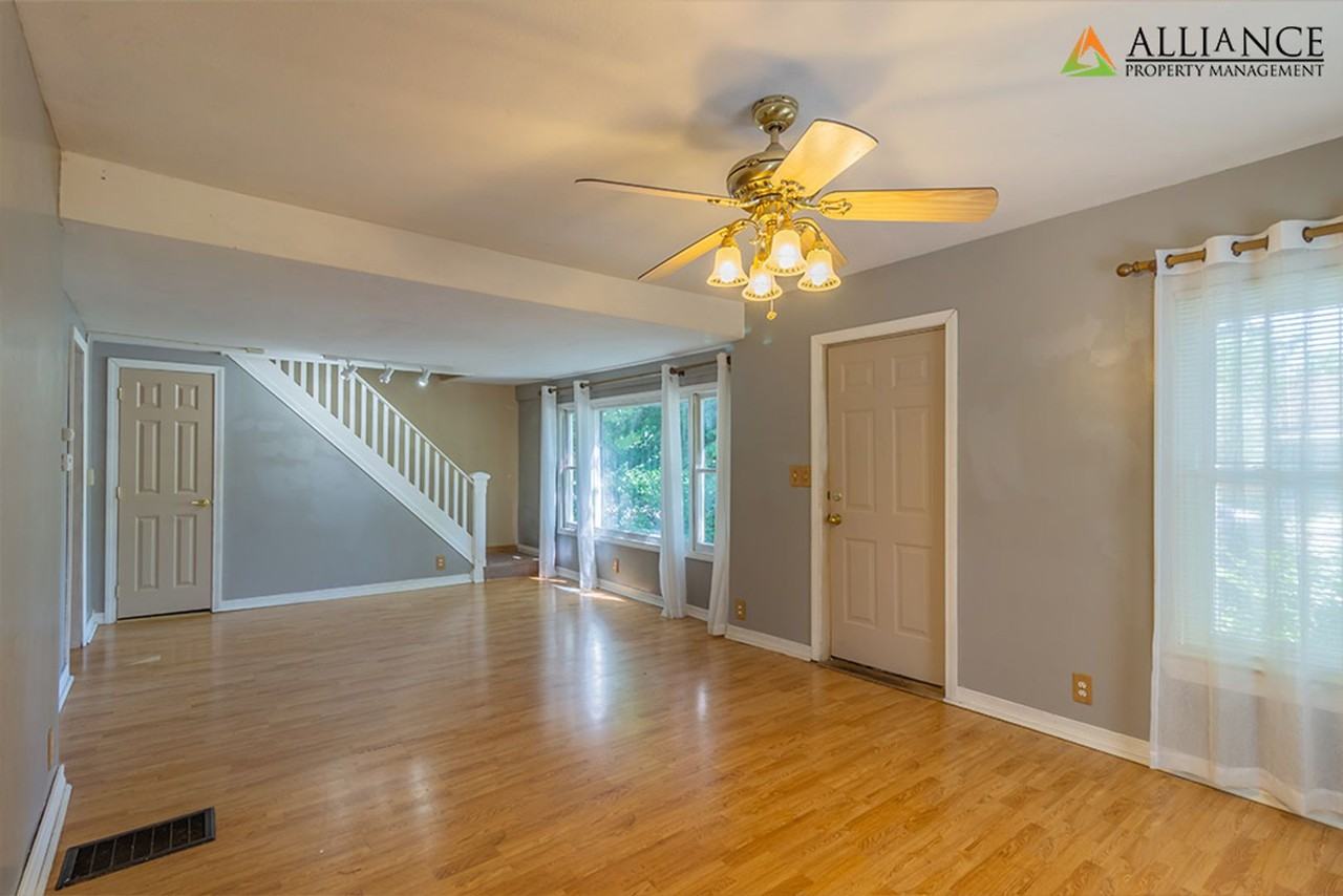 520 Fremont St - Photo 3 of 26