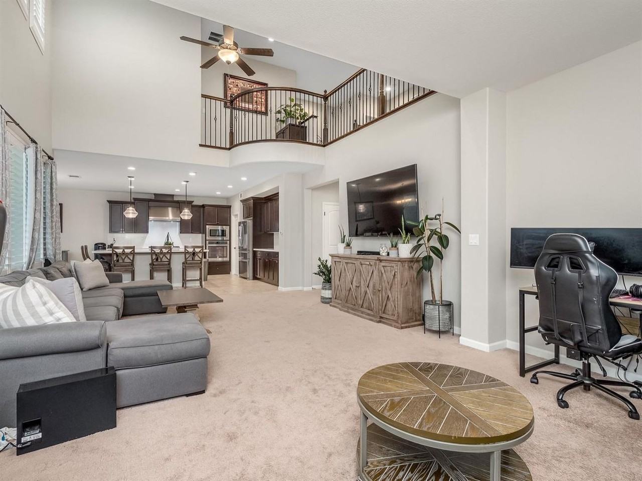 3485 Robinwood Ave - Photo 5 of 31