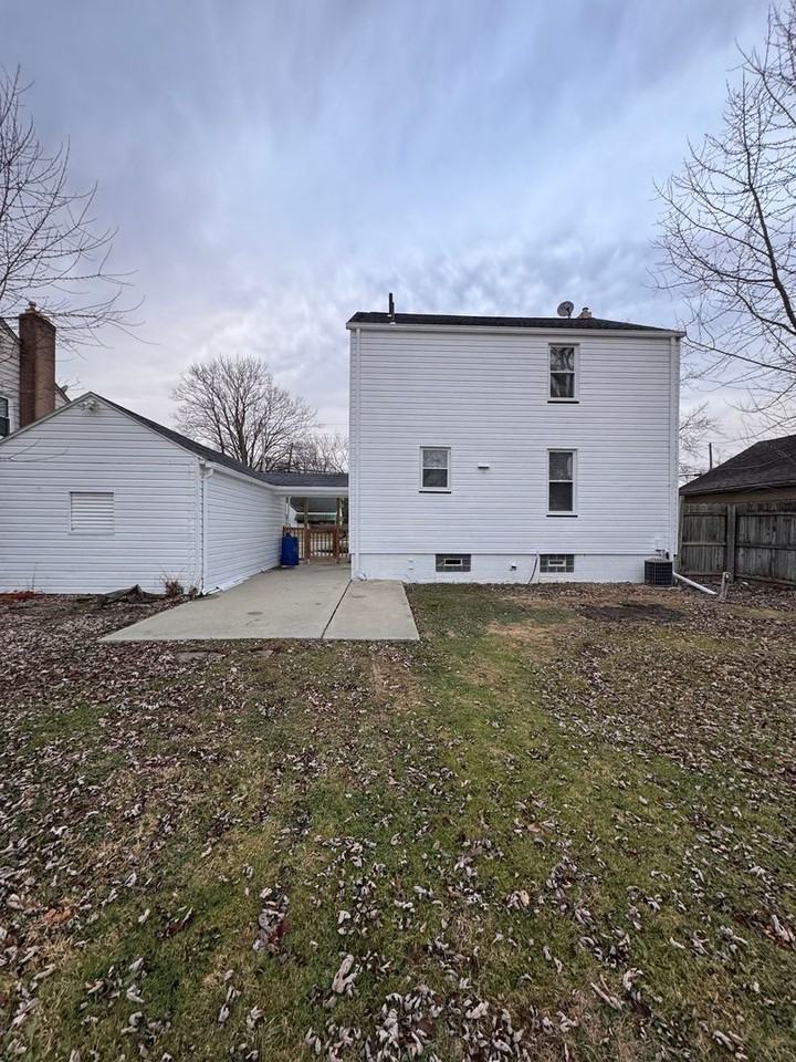 631 Churchill Rd - Photo 2 of 14