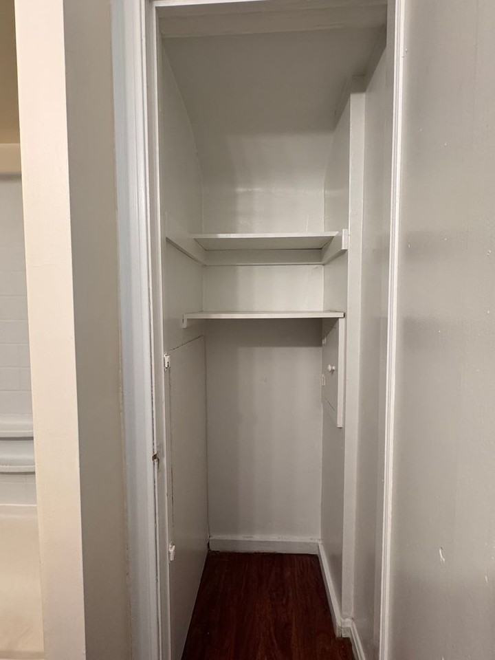 631 Churchill Rd - Photo 5 of 14