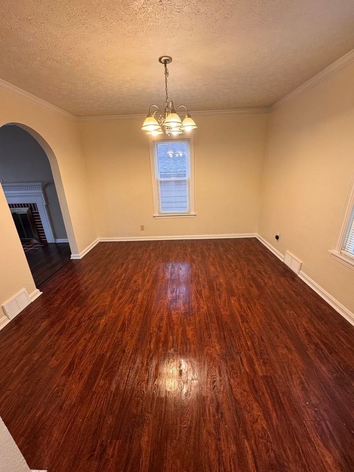 631 Churchill Rd - Photo 6 of 14