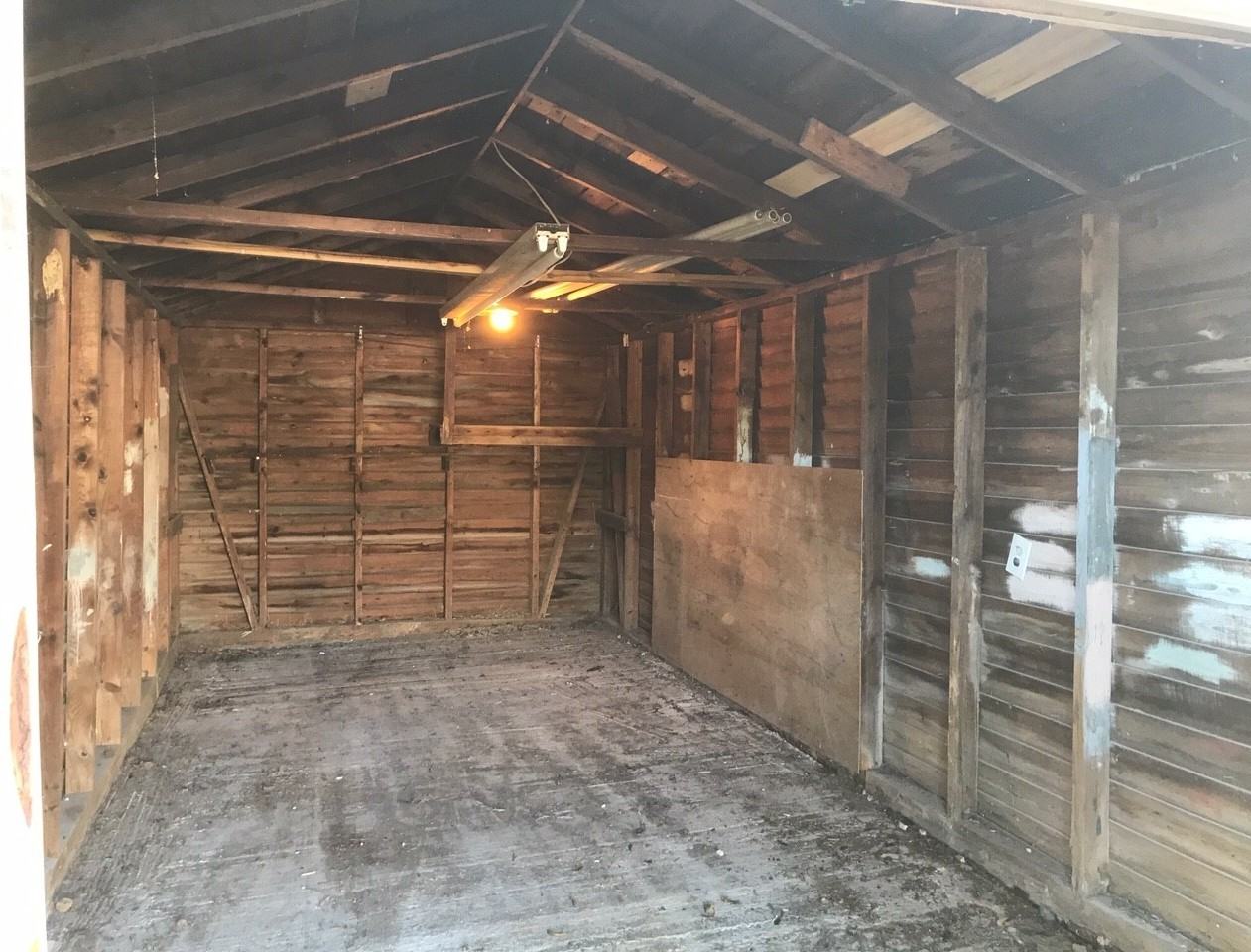 109 S East Ave - Photo 5 of 33