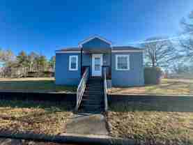 412 Shade St - Photo 1 of 1