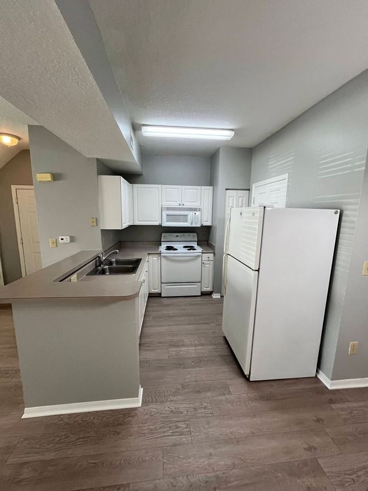 20108 Harbour Vista Cir #20108 - Photo 6 of 25