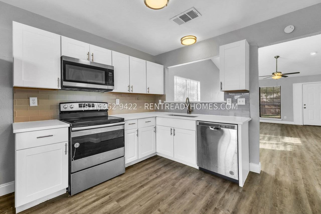 3819 O B Crowe Dr - Photo 6 of 14