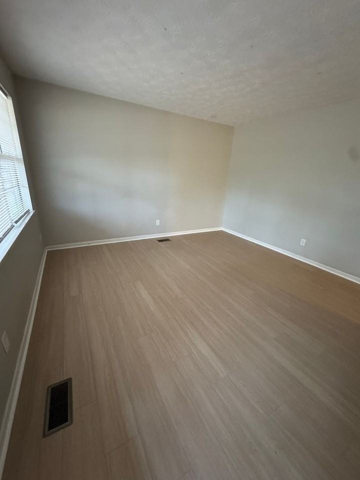 2317 Glenvale Rd - Photo 6 of 11