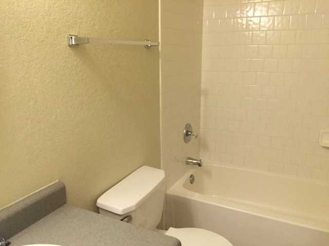 11346 E 26th St - Photo 5 of 10