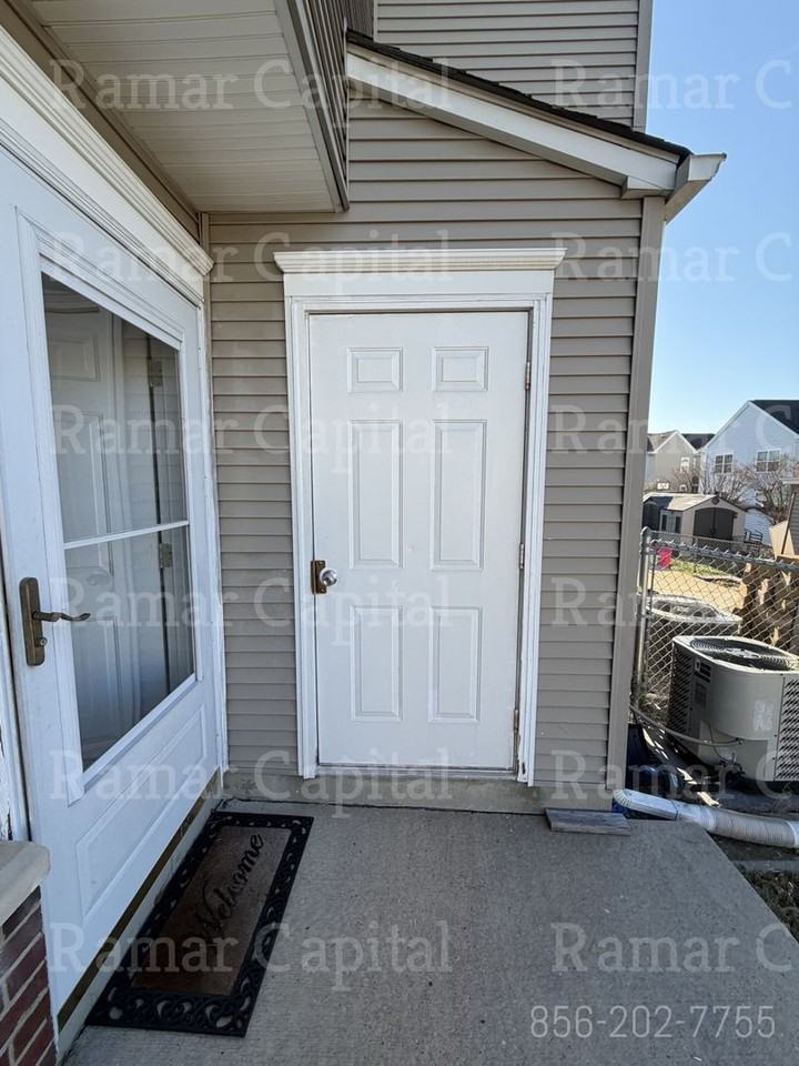 527 Beideman Ave - Photo 5 of 26