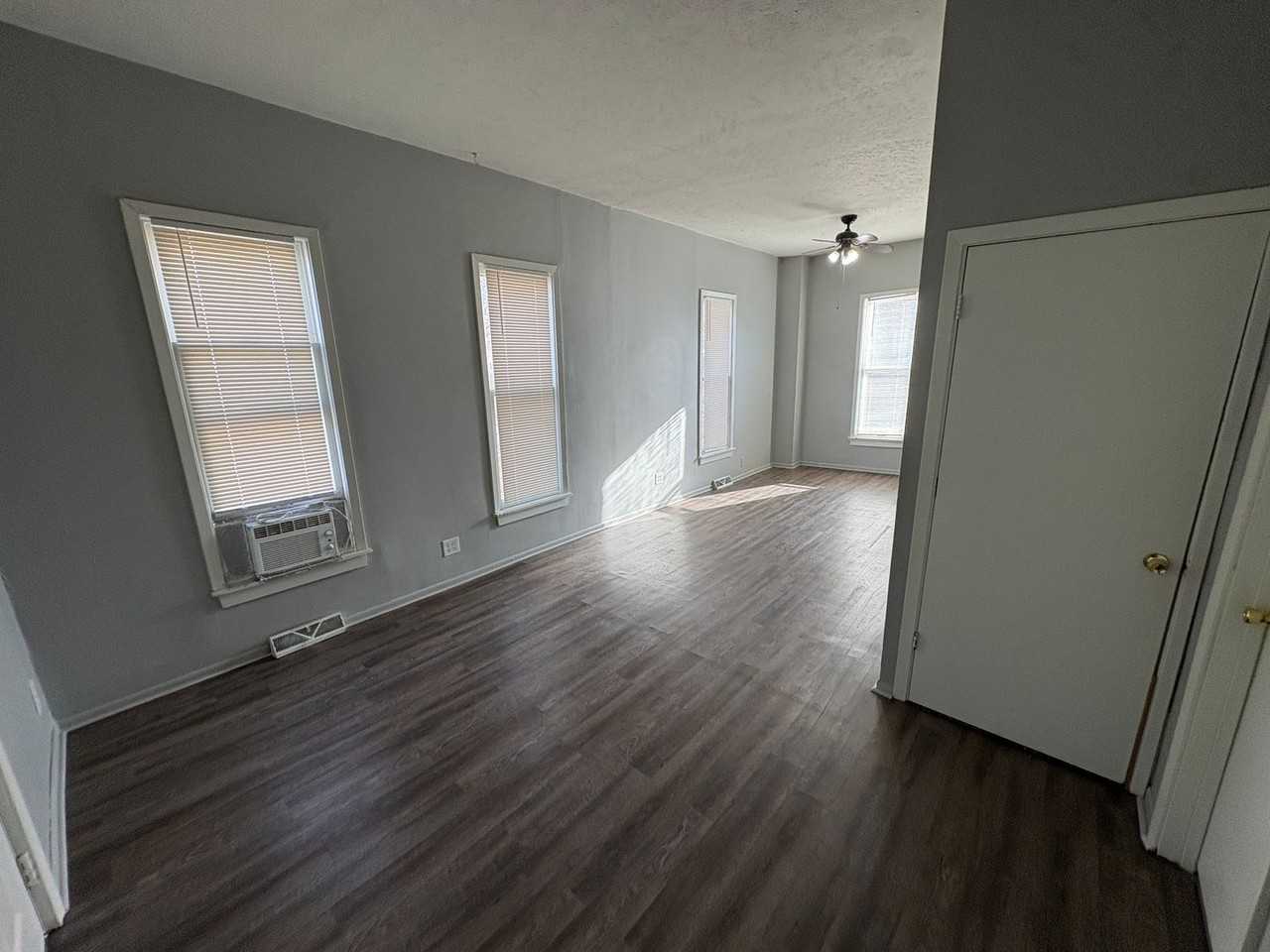 3209 S St - Photo 3 of 19