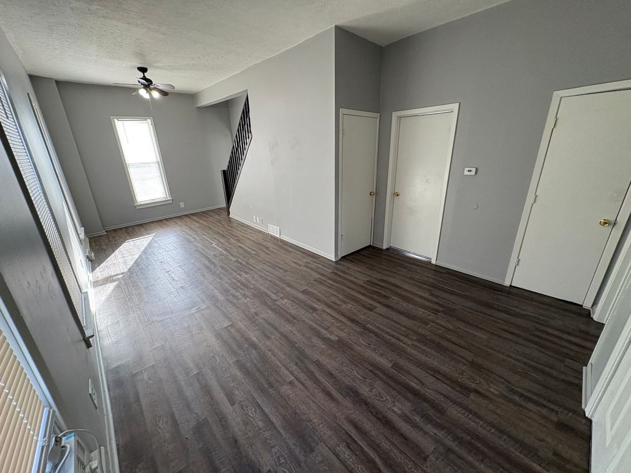 3209 S St - Photo 4 of 19