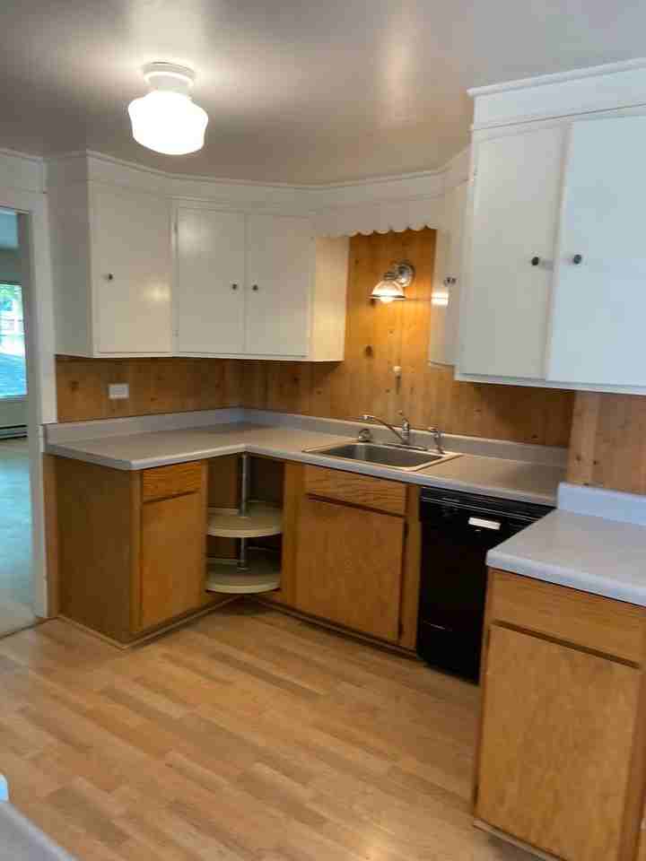 3861 Willamette St - Photo 5 of 19