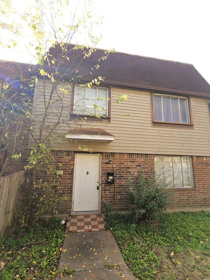 8379 La Roche Ln - Photo 3 of 8