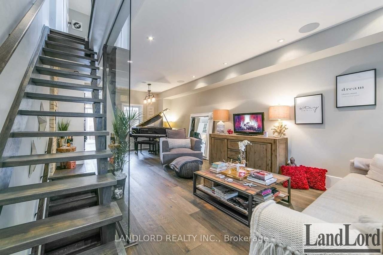 4 Norway Ave - Photo 2 of 16