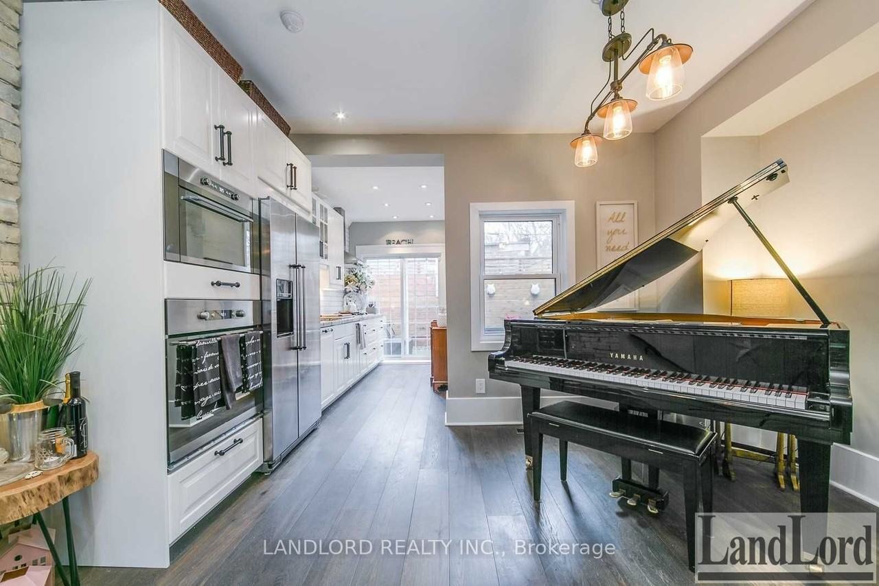 4 Norway Ave - Photo 3 of 16