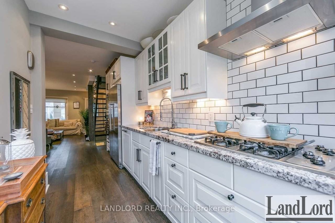 4 Norway Ave - Photo 5 of 16