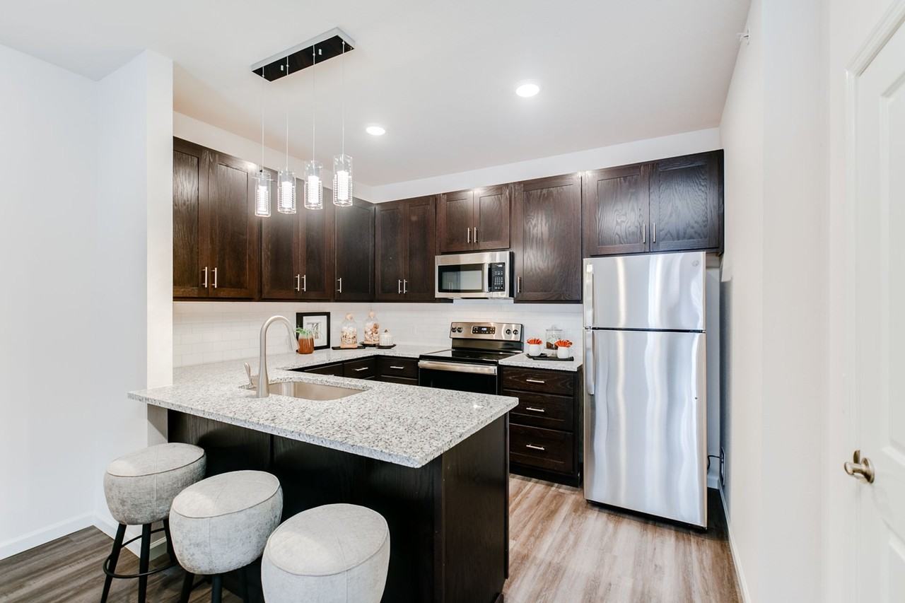 1447 Park West Ct - Photo 3 of 50