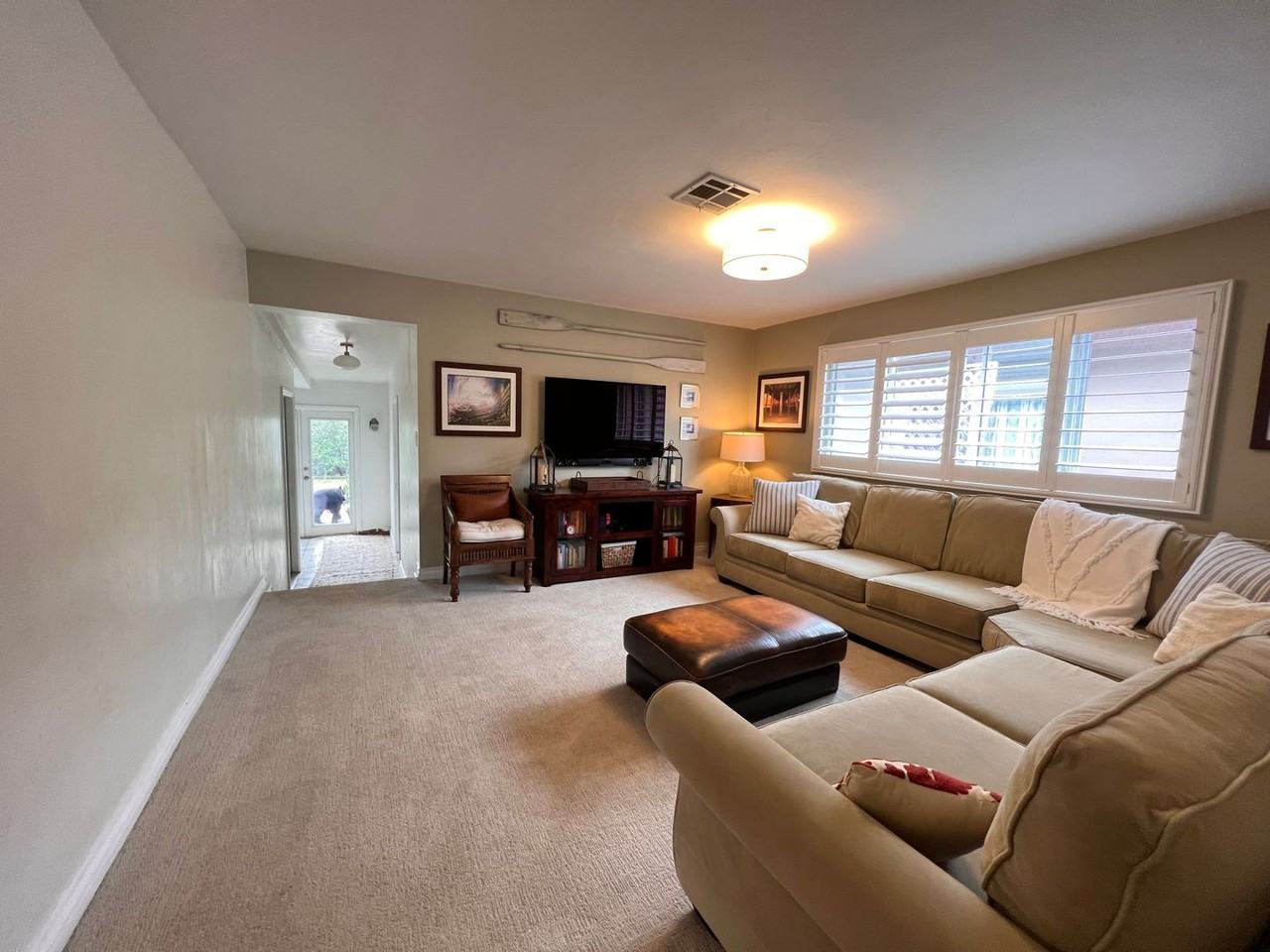 4405 Santa Monica Ave - Photo 5 of 19