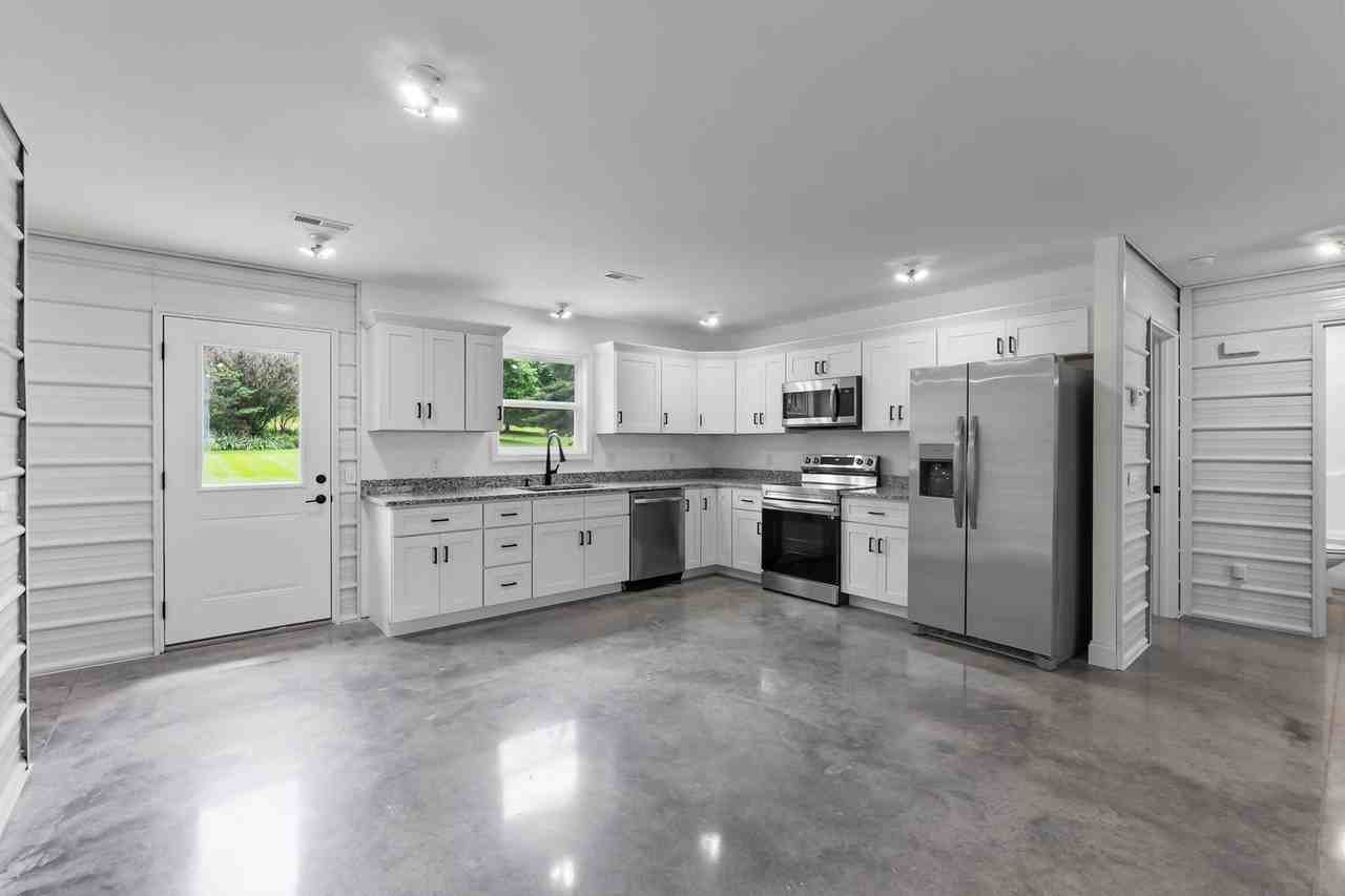 2992 Hawthorne Rd - Photo 6 of 21