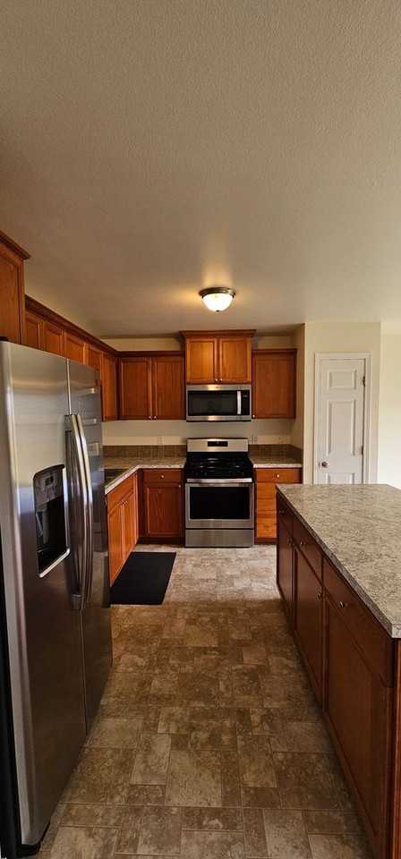 1518 Pennsylvania Ave - Photo 3 of 8