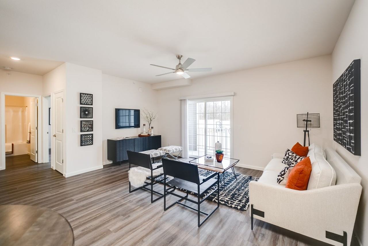 1455 Park West Ct - Photo 4 of 50