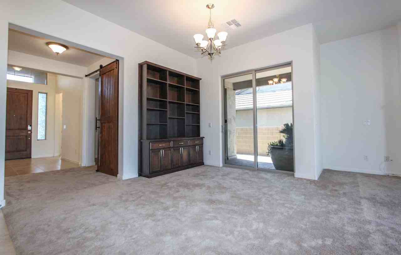 3296 Cliff Edge Dr - Photo 4 of 24