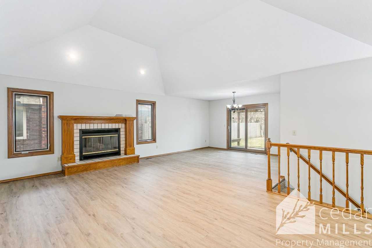 7712 E 30th St N - Photo 2 of 14