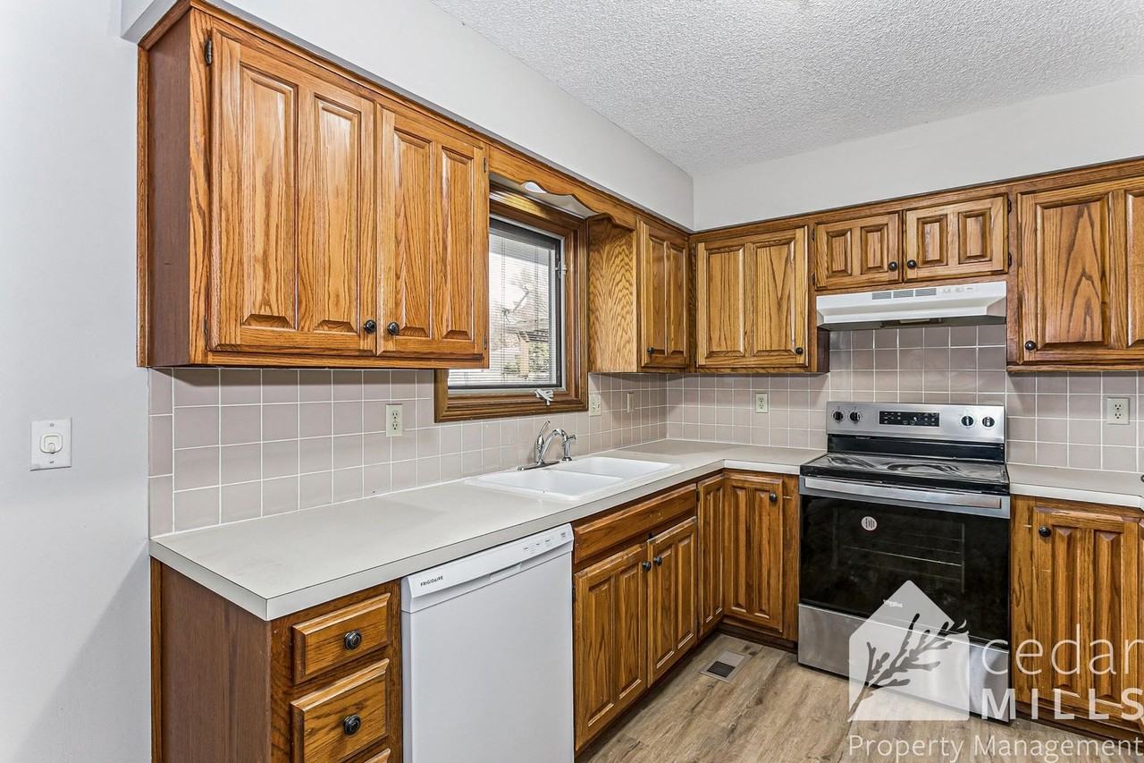 7712 E 30th St N - Photo 4 of 14