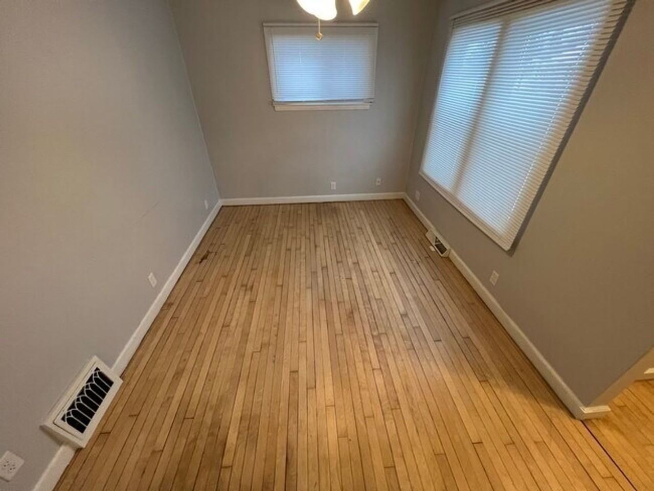 828 S 9th Ave - Photo 7 of 11