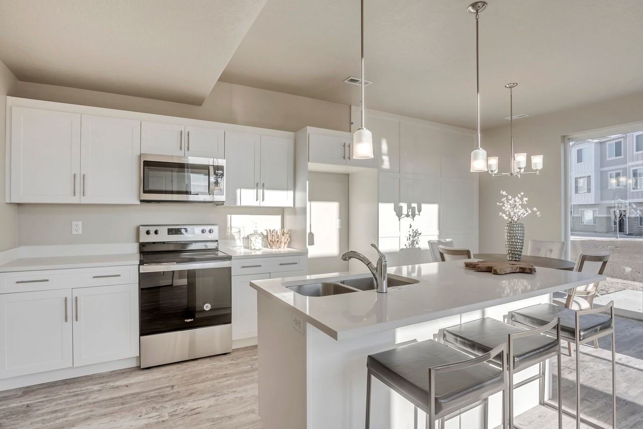 1893 S 1140 W - Photo 6 of 20