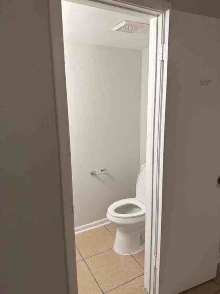 111 S East St - Photo 5 of 9