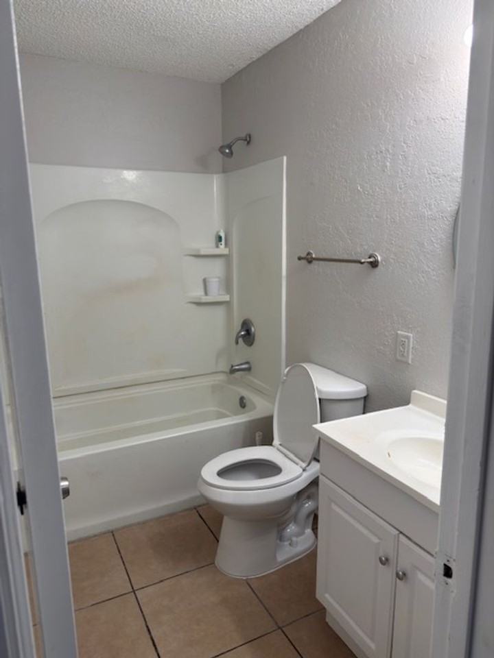 111 S East St - Photo 7 of 9