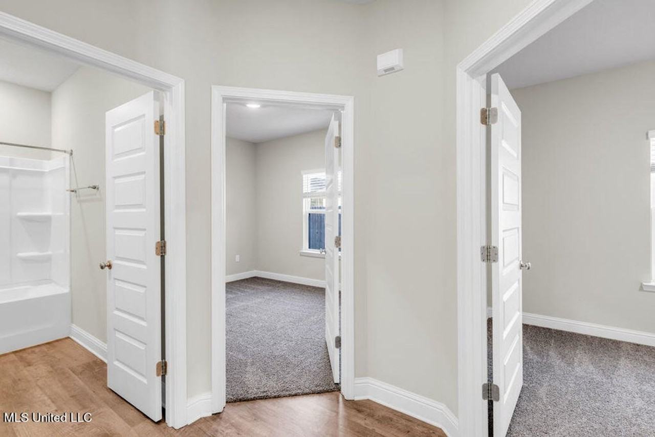 7220 Barley Dr - Photo 4 of 19