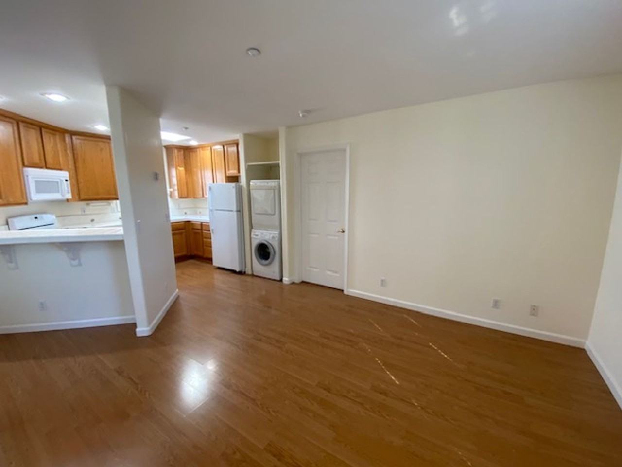 794 Lighthouse Ave - Photo 6 of 21