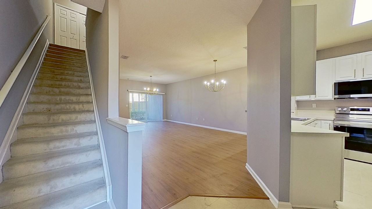 3907 Summer Grove Way N - Photo 2 of 21