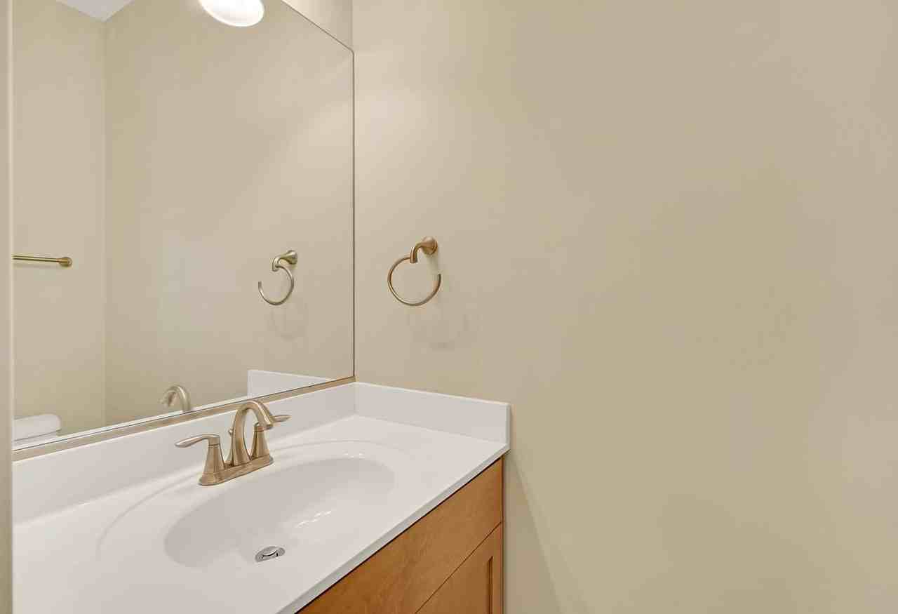 112 Peyton Randolph Dr - Photo 5 of 27