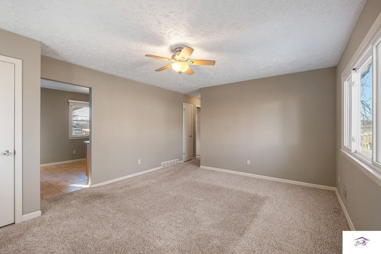 6225 Elm St - Photo 2 of 16