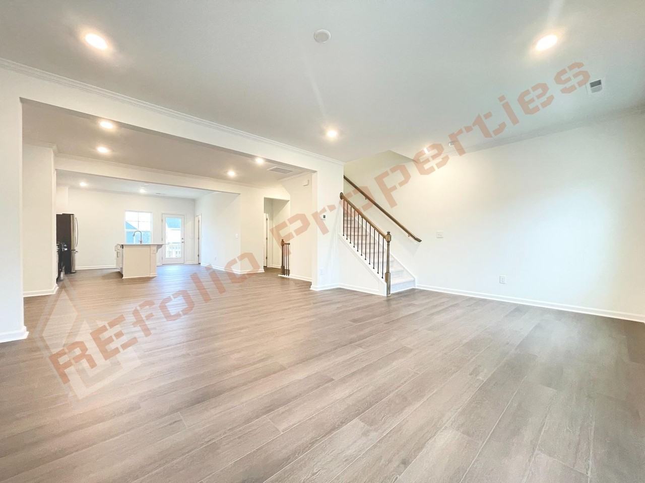 1442 Jay Rd - Photo 6 of 33