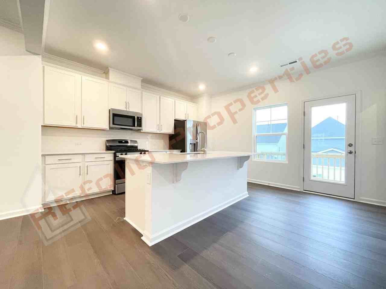 1442 Jay Rd - Photo 7 of 33