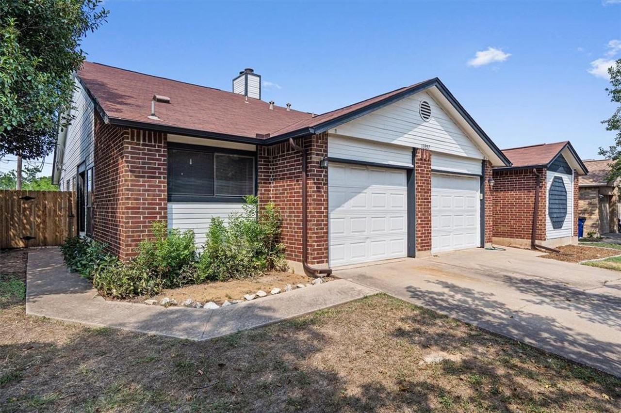 13357 Water Oak Ln #B - Photo 2 of 26